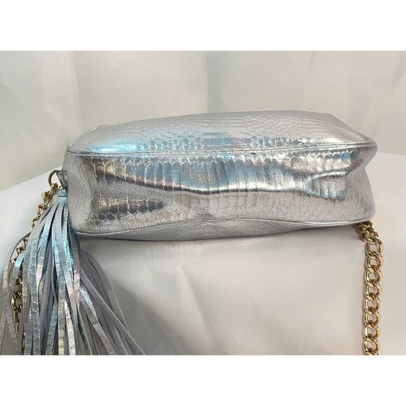 3/$20 Victoria's Secret Faux Snakeskin Crossbody Purse Chain Strap Silver - Picture 8 of 12